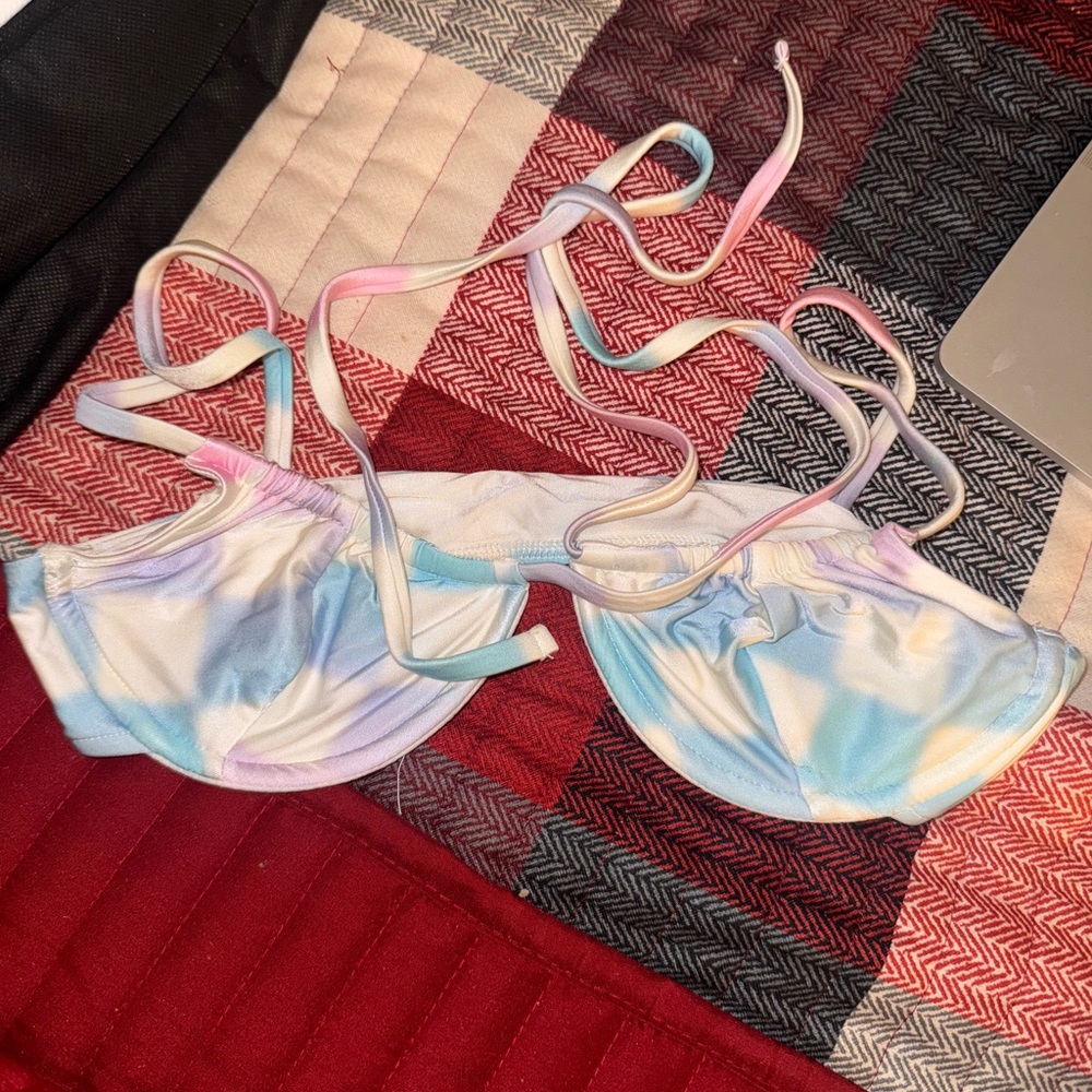 ALO Yoga Pastel Tie-Dye Bikini Top
